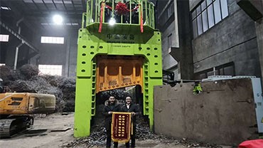 江蘇鹽城客戶贈(zèng)送錦旗